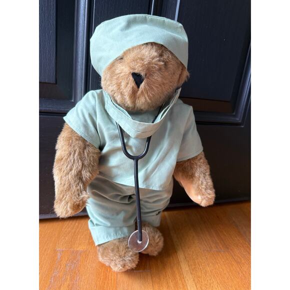 Vermont Teddy Bear 2005 Retired Scrub Doctor, Nurse, Dentist With stethoscope - Picture 1 of 3
